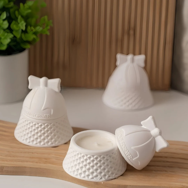 Christmas Bell Shaped Silicone - Ceramic Candle Vessel recension och pris