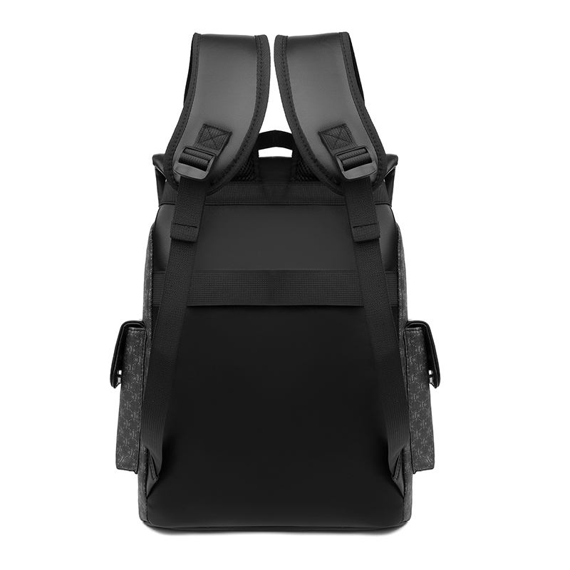 Designer Printed Leather Backp - Interior Design Journal recension och pris