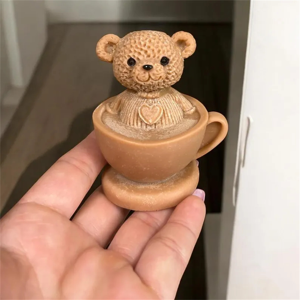 Teddy Bear in Cup Silicone Mol - Ceramic Candle Vessel recension och pris
